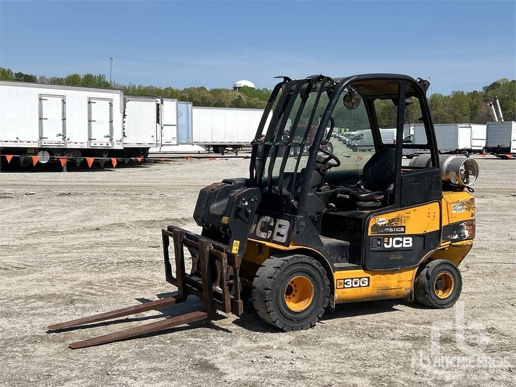 JCB TLT30G Teleskopické manipulátory