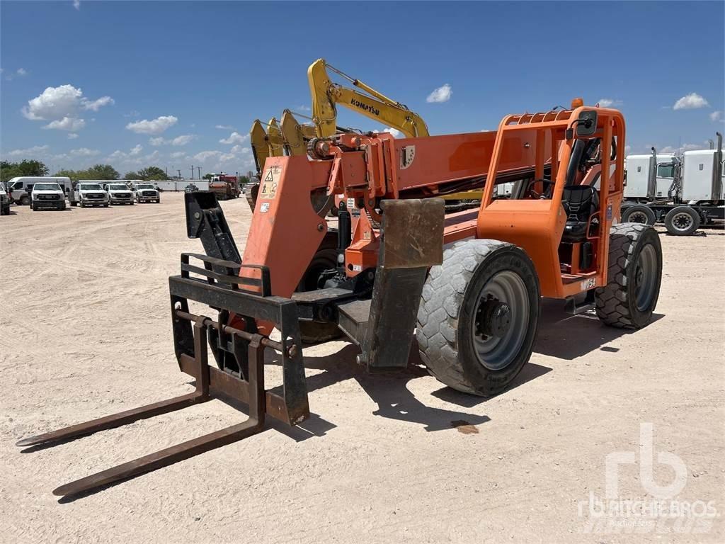 JLG 10054 Teleskopické manipulátory