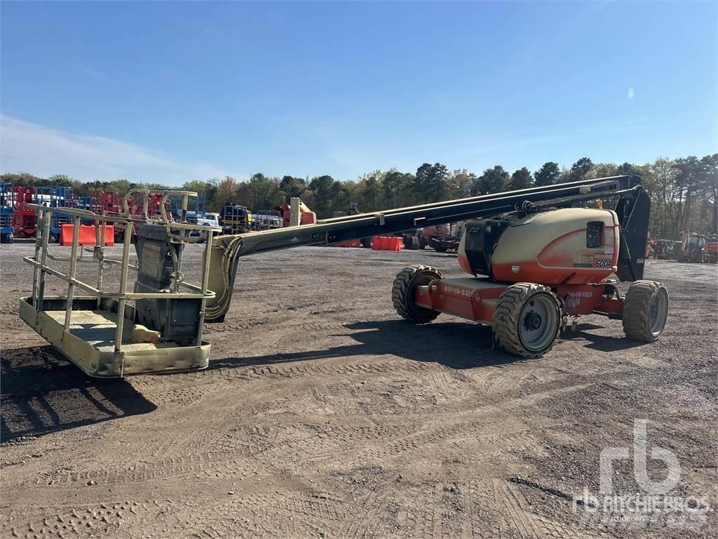 JLG 600A Kĺbové plošiny