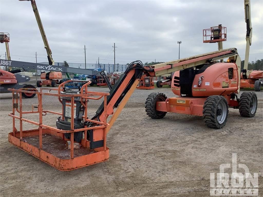 JLG 600AJ Kĺbové plošiny