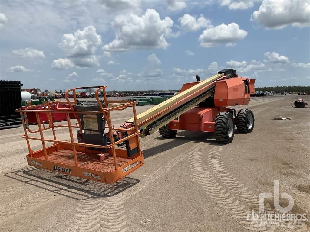 JLG 600S Kĺbové plošiny