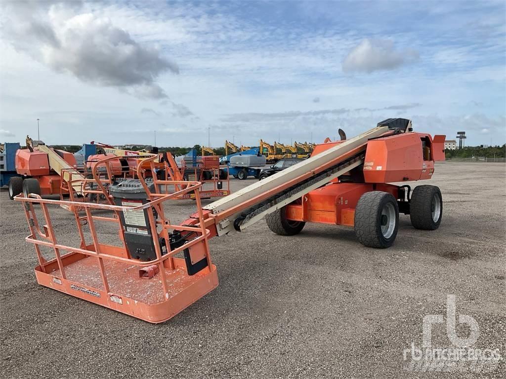 JLG 600S Kĺbové plošiny