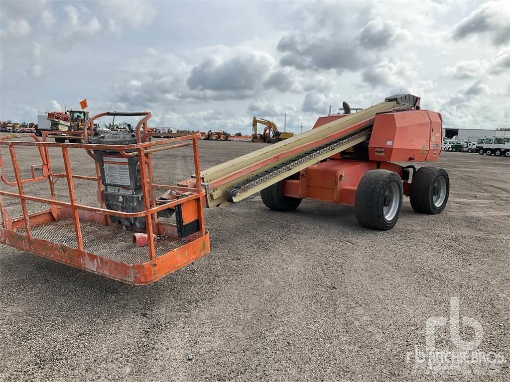 JLG 600S Kĺbové plošiny