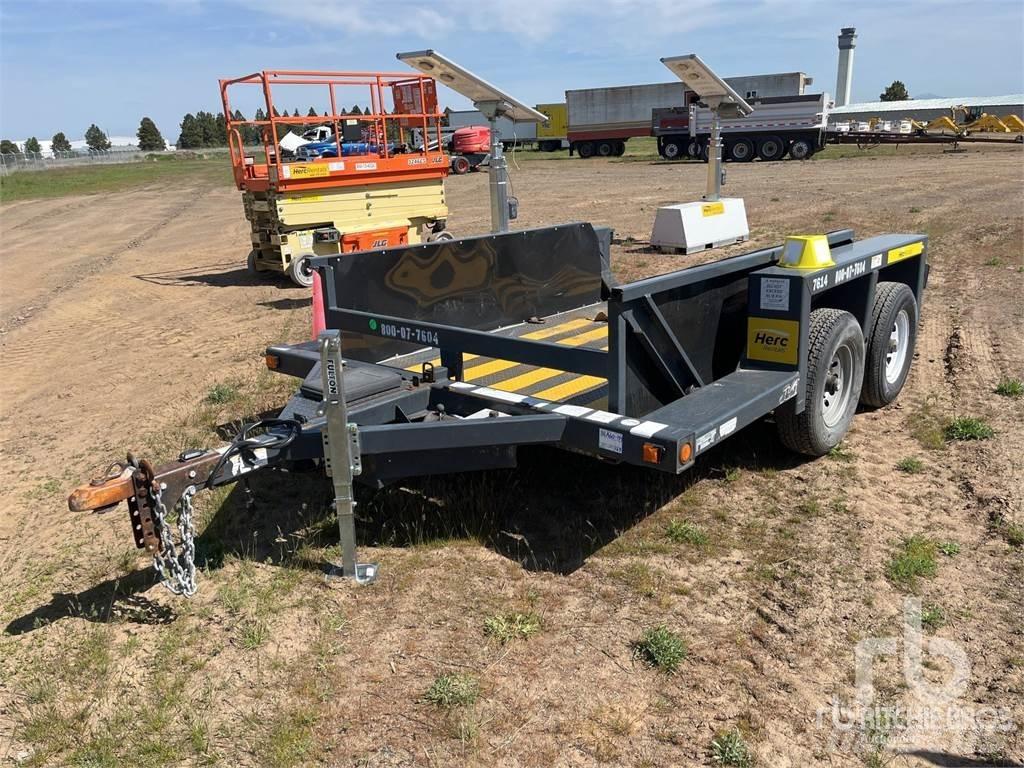JLG 7614 Nízko rámové nákladné automobily