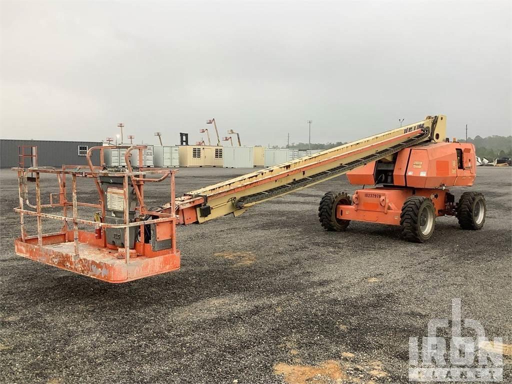 JLG 800S Kĺbové plošiny