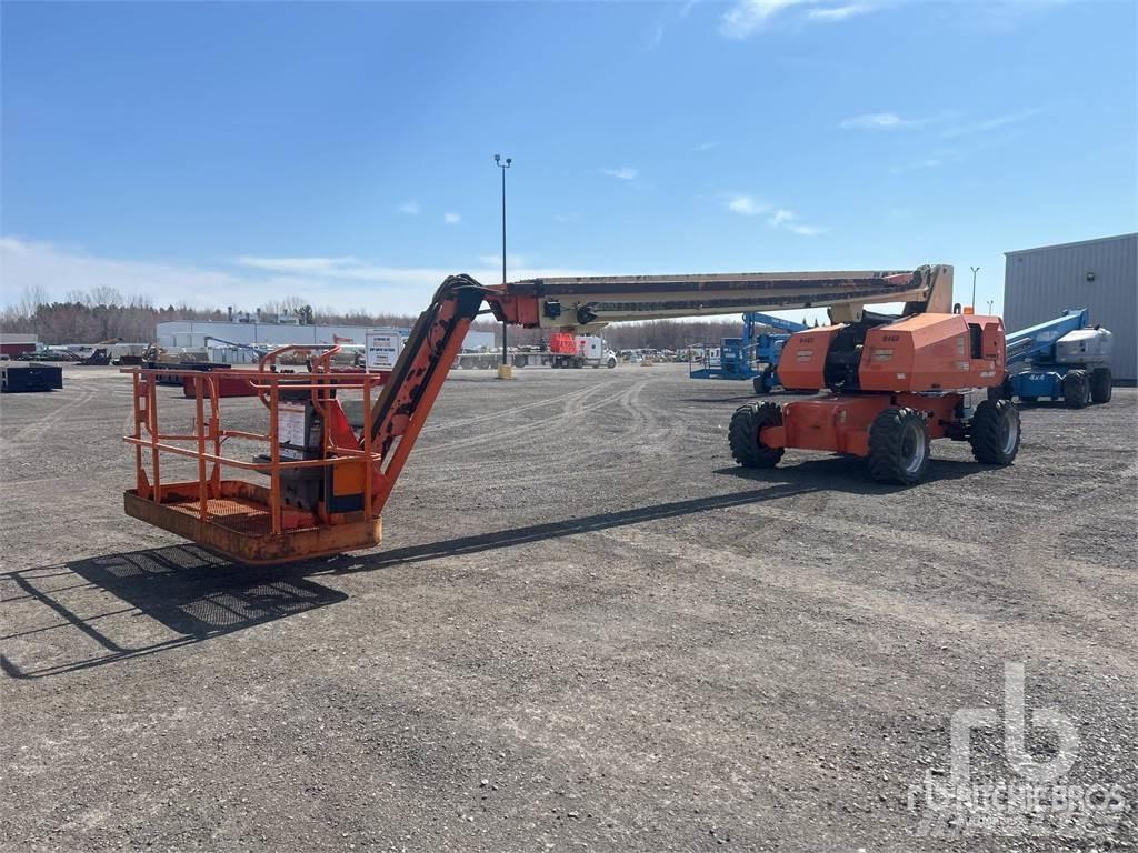 JLG 860SJ Kĺbové plošiny