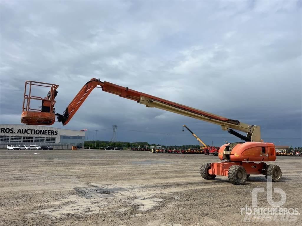 JLG 860SJ Kĺbové plošiny