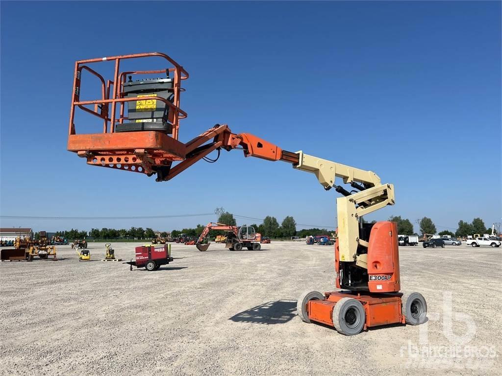 JLG E300 AJP Kĺbové plošiny