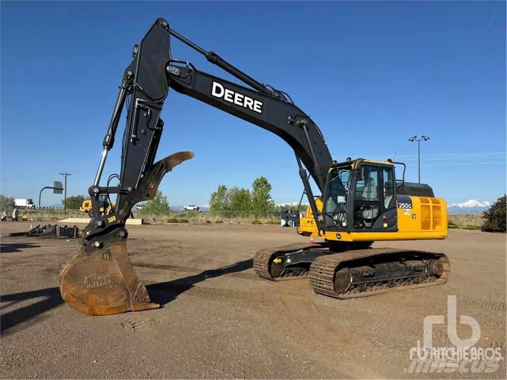 John Deere 250G Pásové rýpadlá