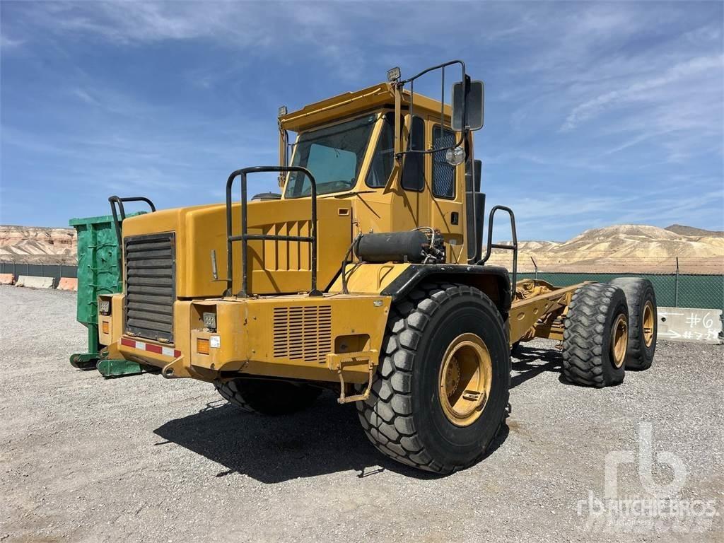 John Deere 300C Nákladné vozidlá bez nadstavby