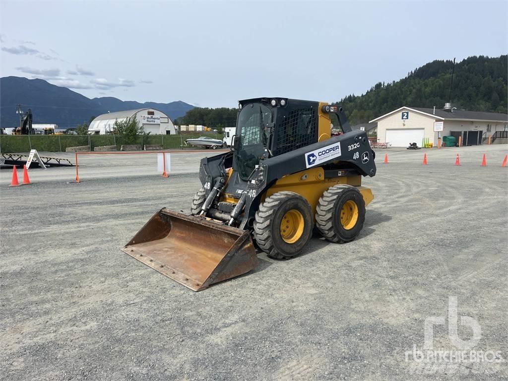 John Deere 332G Šmykom riadené nakladače