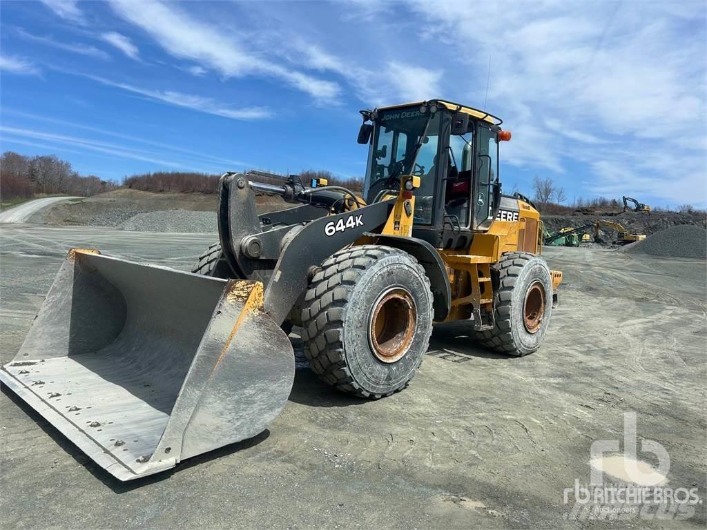 John Deere 644K Kolesové nakladače