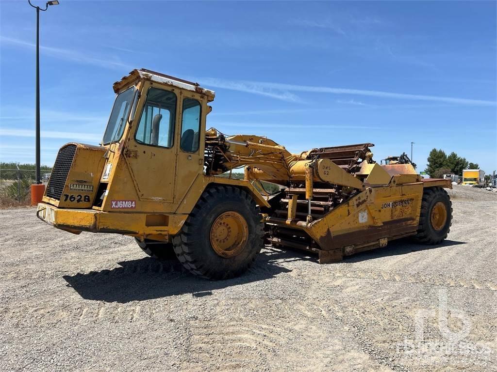 John Deere 762B Skrejpre