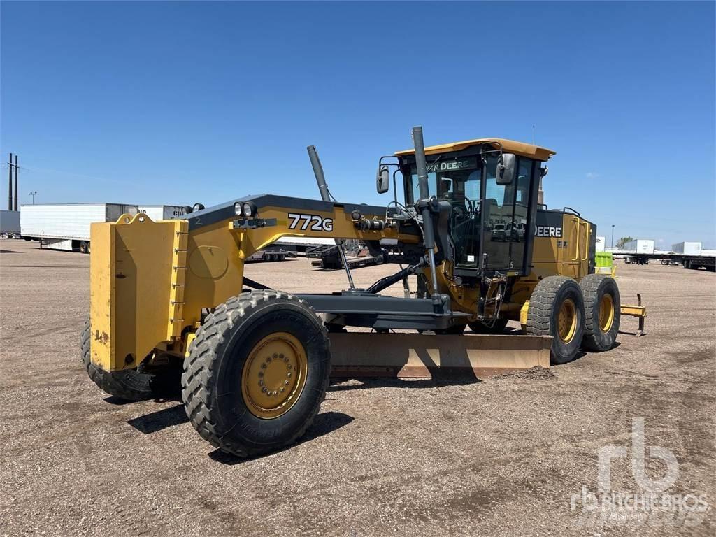 John Deere 772G Grejdery