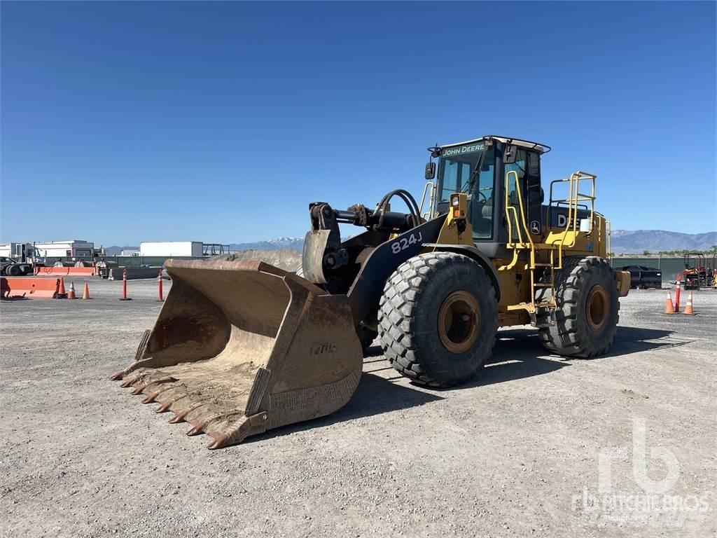 John Deere 824J Kolesové nakladače