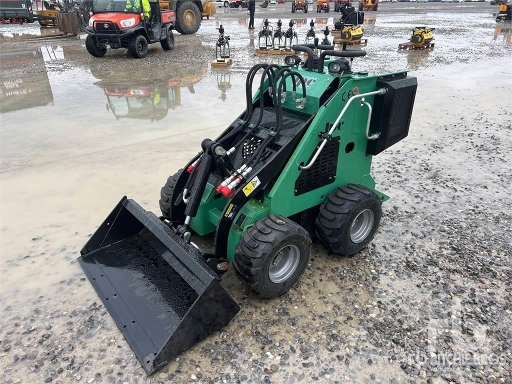 JPC HT320 Šmykom riadené nakladače