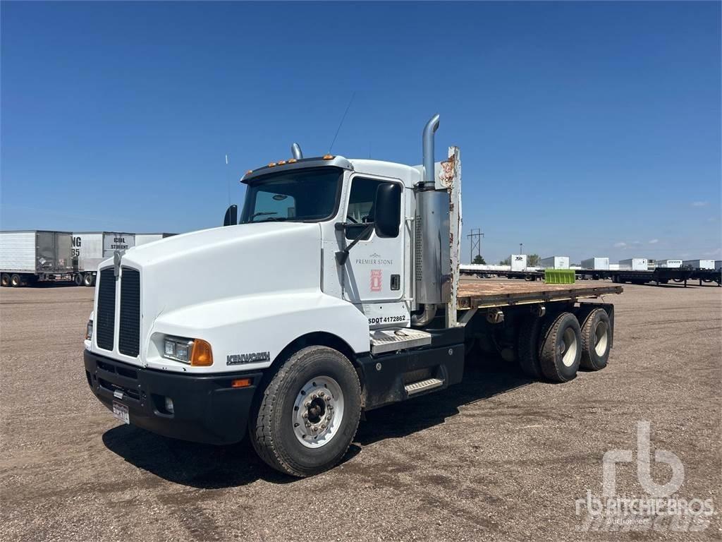 Kenworth T600 Plošinové nákladné automobily/nákladné automobily so sklápacími bočnicami
