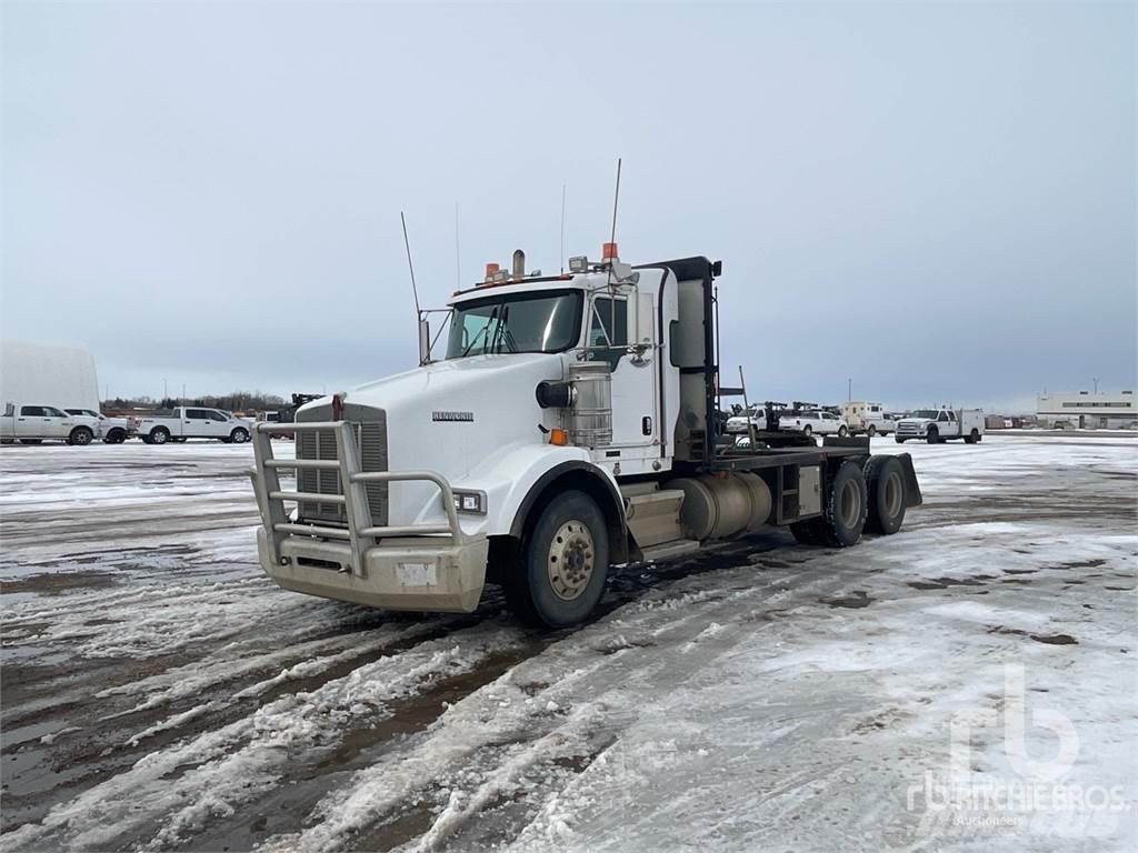 Kenworth T800 Valník s navijakom