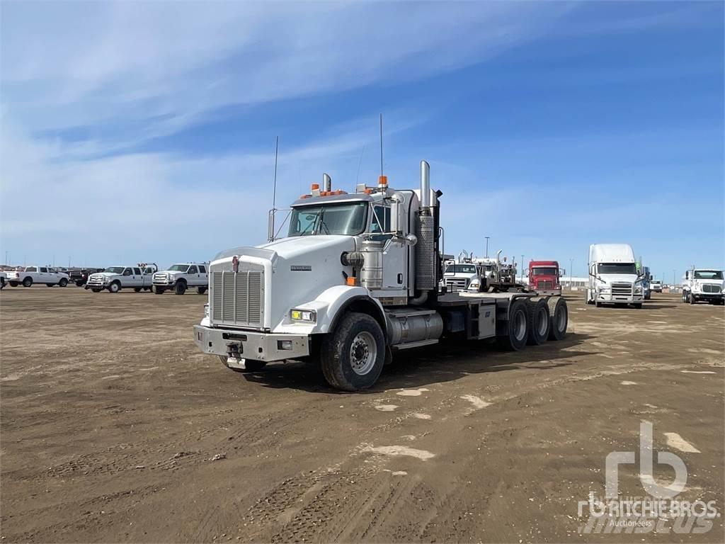 Kenworth T800 Valník s navijakom