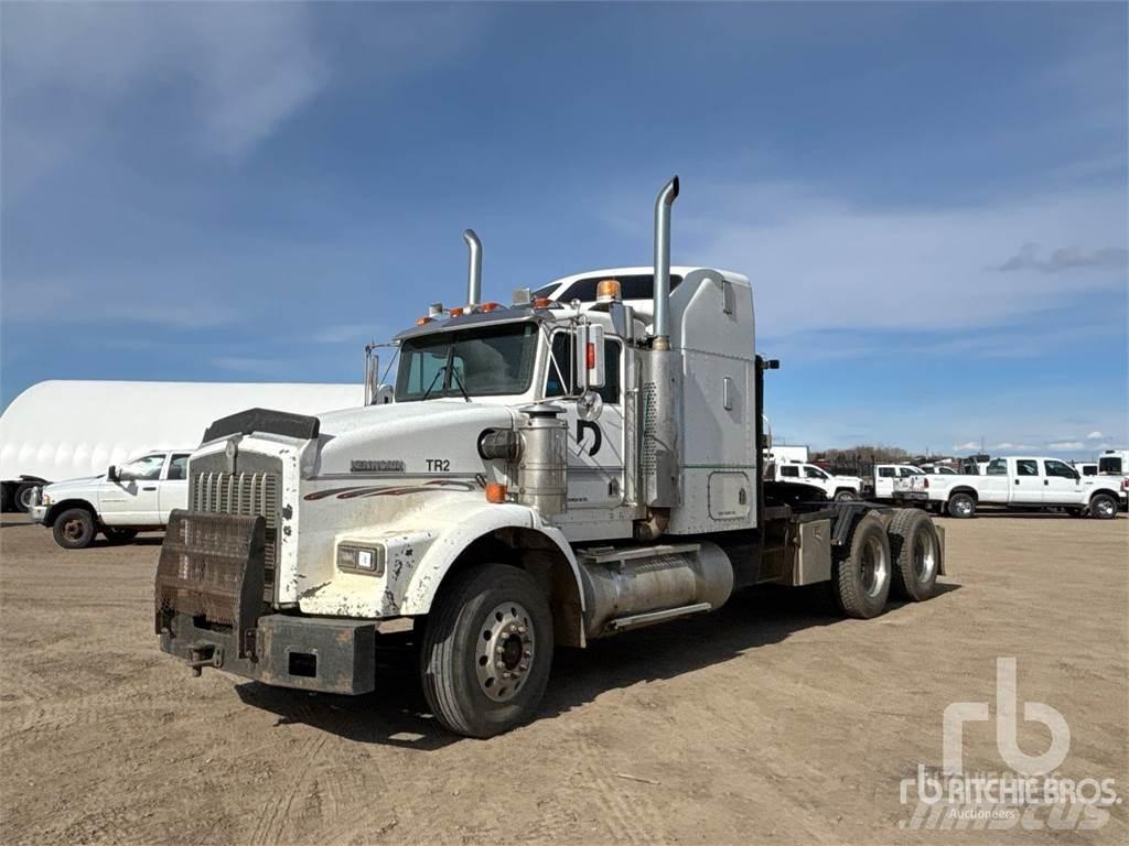 Kenworth T800 Valník s navijakom