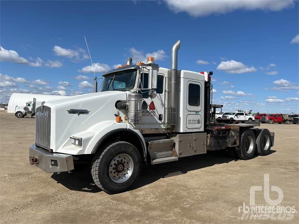 Kenworth T800 Valník s navijakom