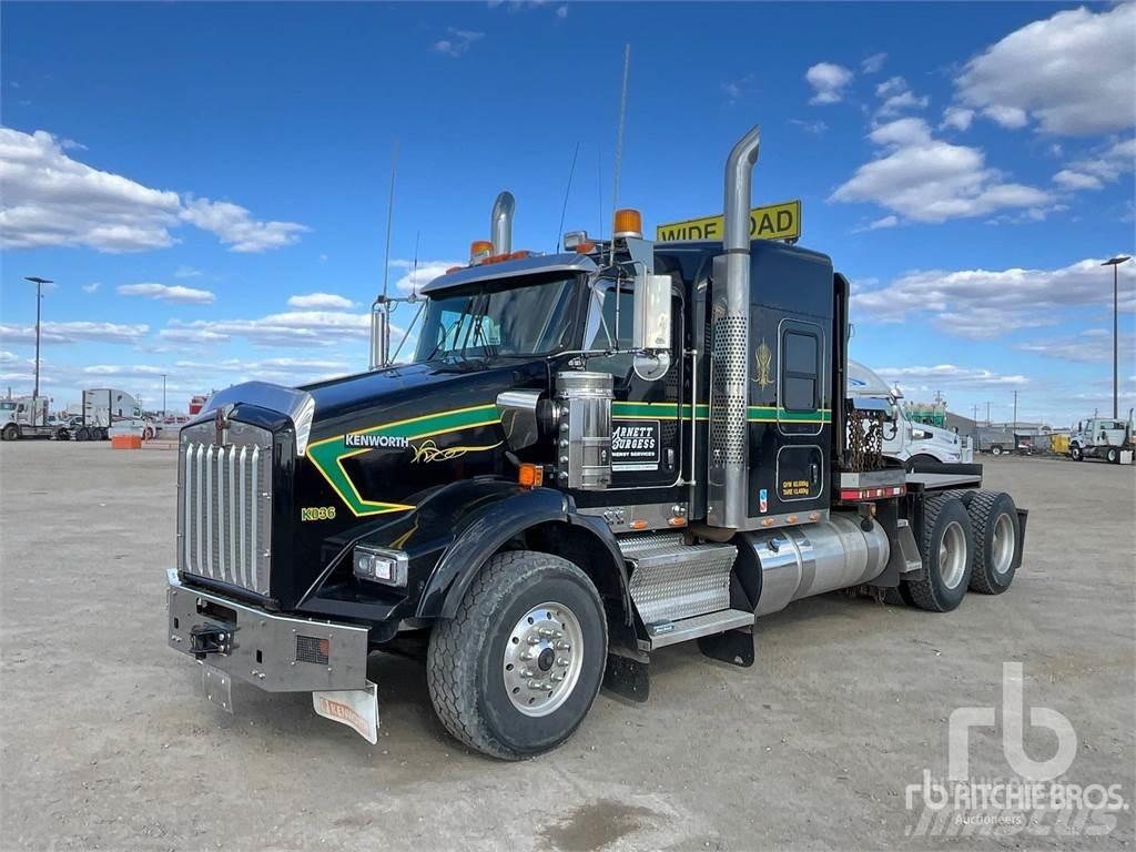 Kenworth T800 Valník s navijakom