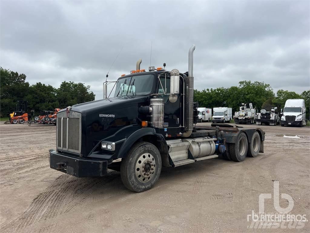 Kenworth T800 Valník s navijakom