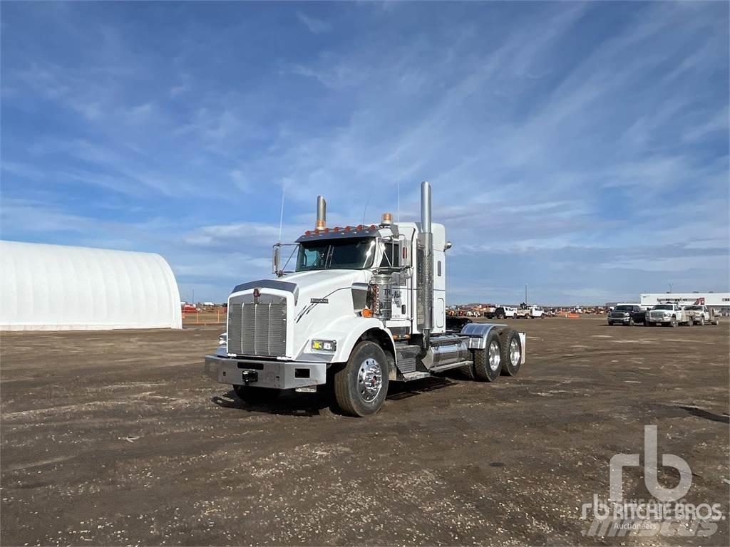 Kenworth T800B Ťahače