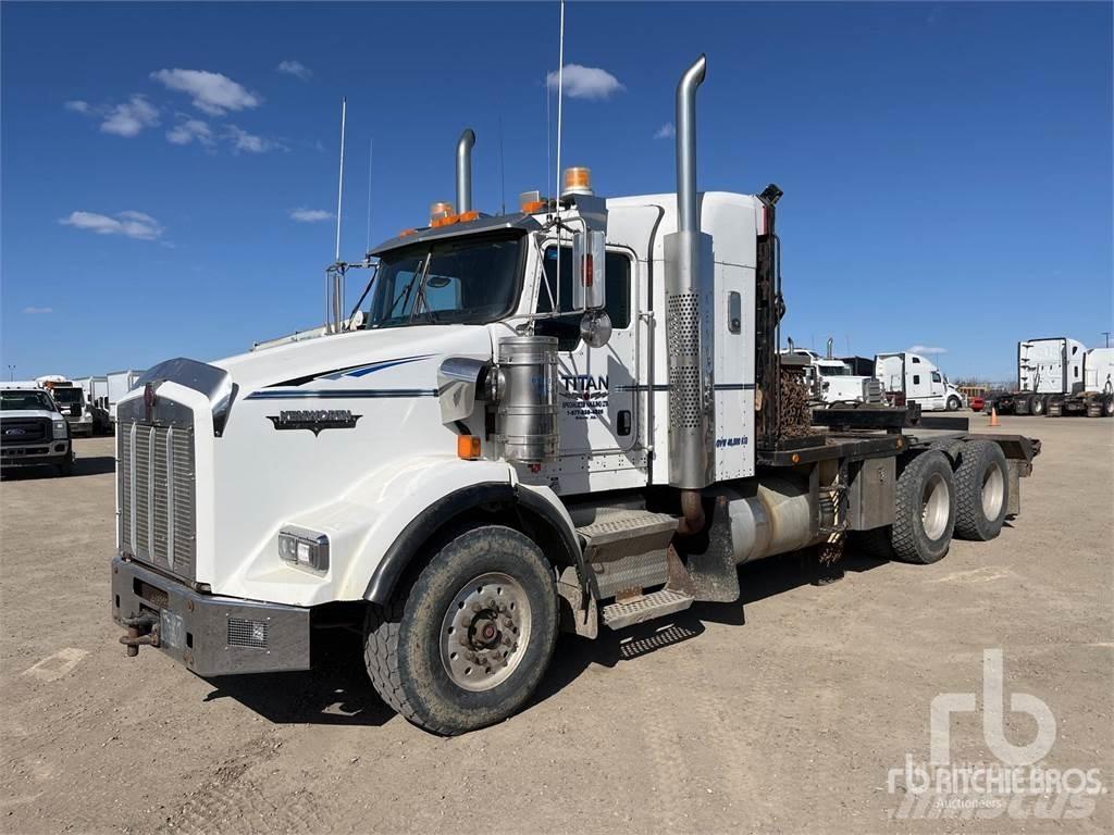 Kenworth T800B Valník s navijakom