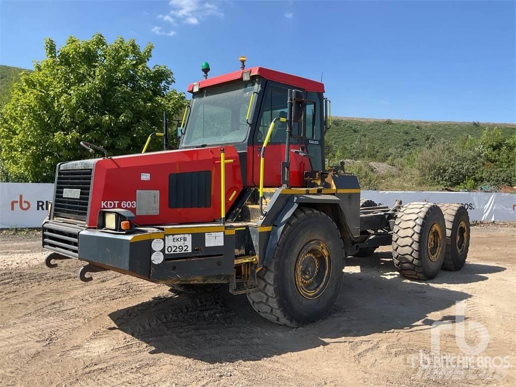 Komatsu HM300-1 Kĺbové nákladné autá