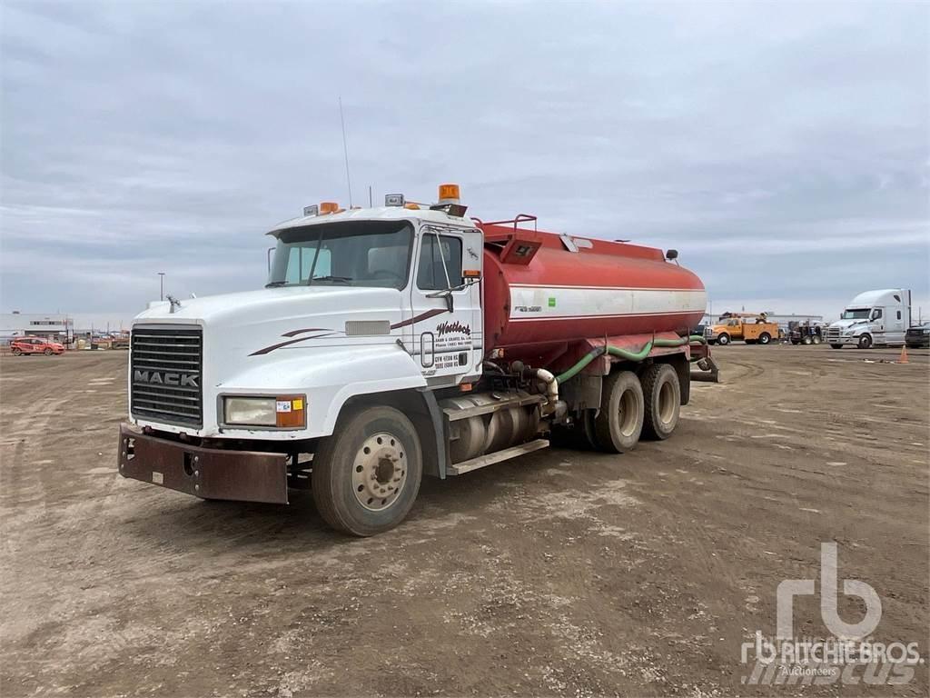 Mack CH613 Cisterny na vodu