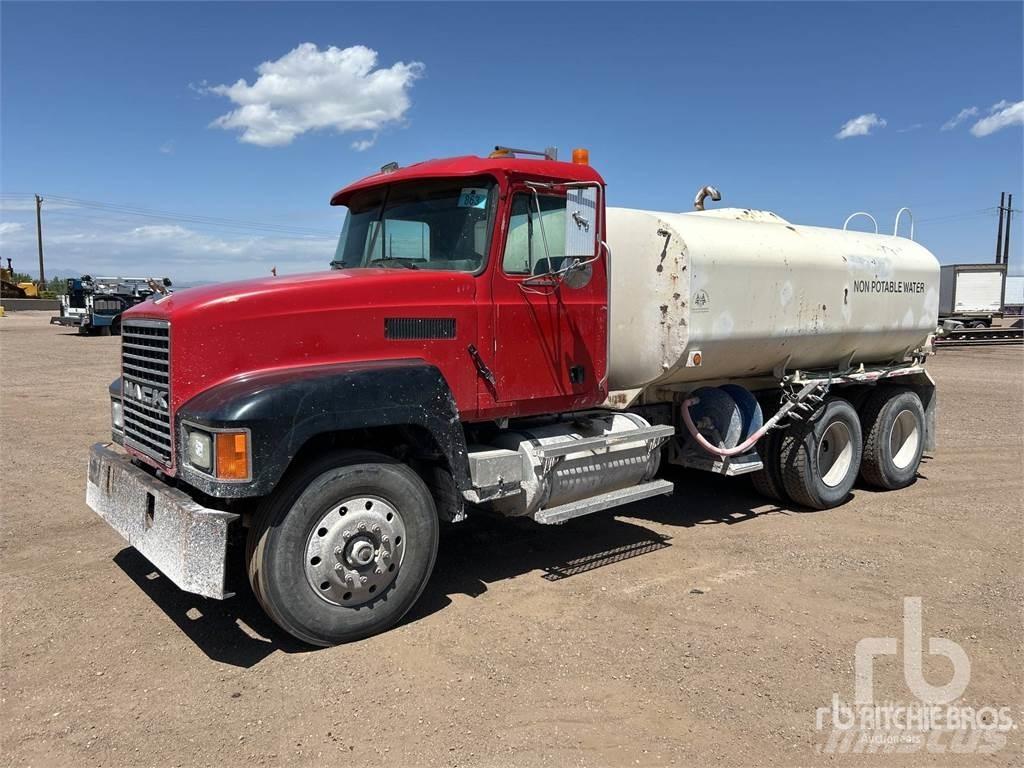 Mack CH613 Cisterny na vodu