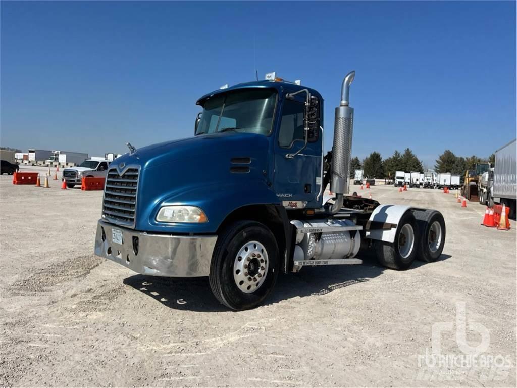 Mack CXP613 Ťahače