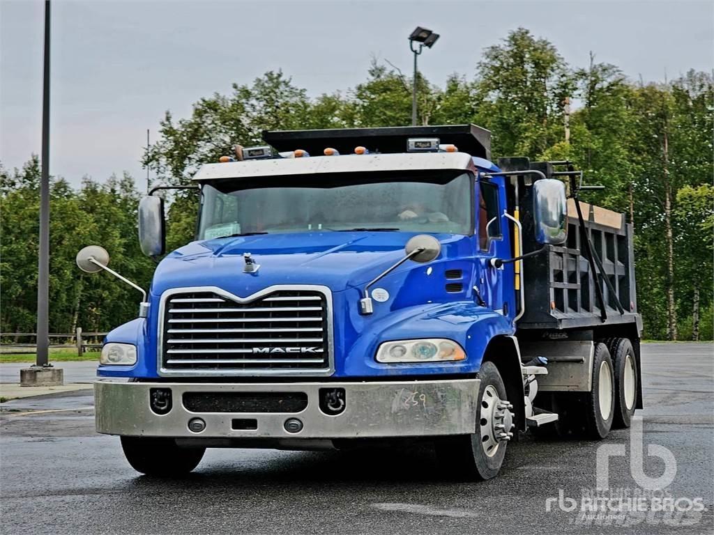 Mack CXU613T Sklápače