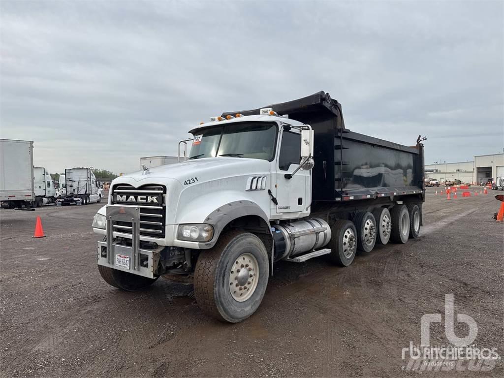 Mack GU713 Sklápače