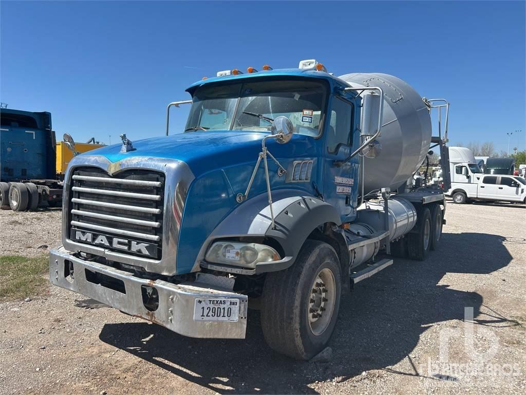 Mack GU813 Domiešavače betónu