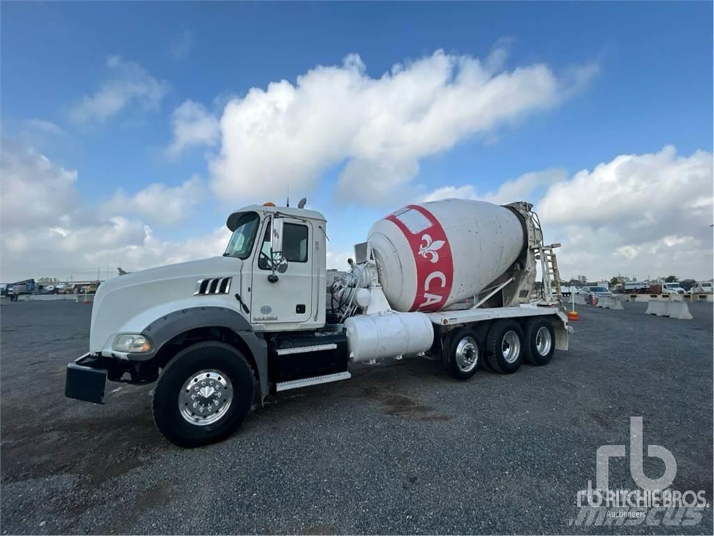 Mack GU813 Domiešavače betónu