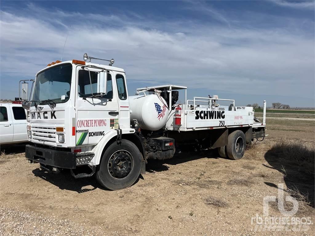 Mack MS200 Domiešavače betónu