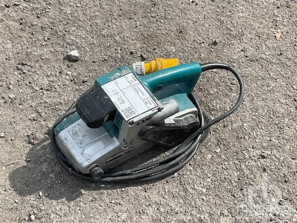 Makita 9404 Stavebníctvo - ostatné