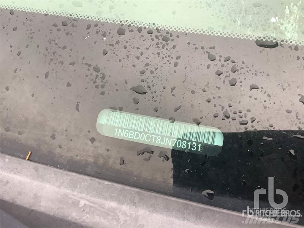Nissan FRONTIER Nakladacia/sklápacia bočnica