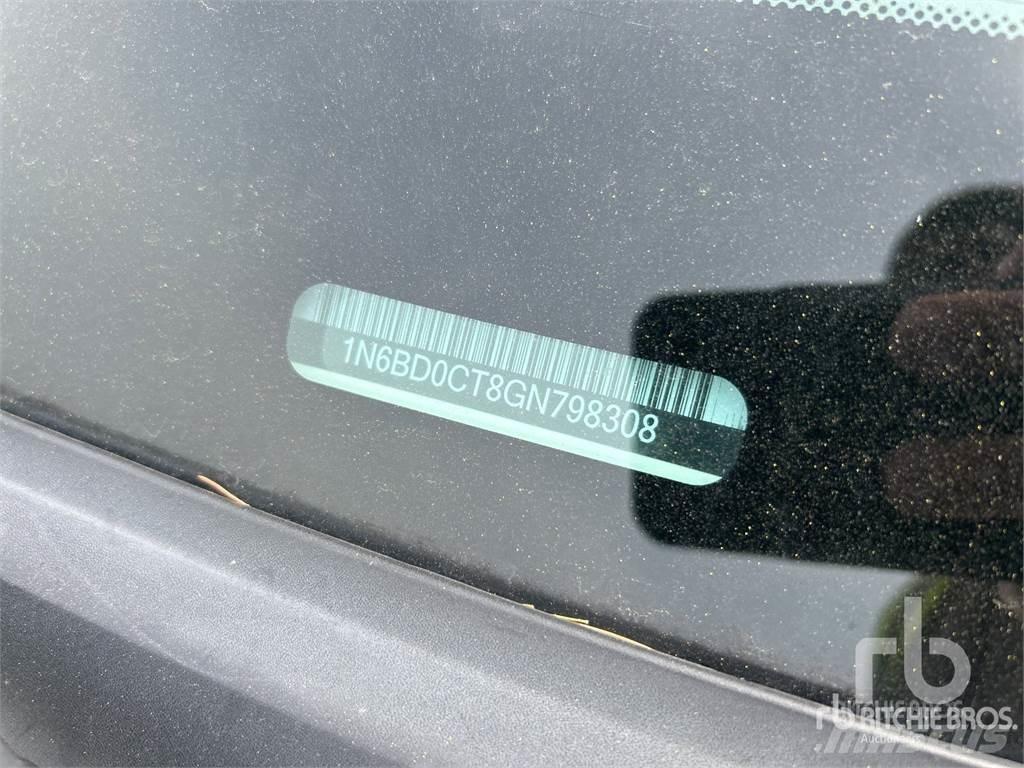 Nissan FRONTIER Nakladacia/sklápacia bočnica