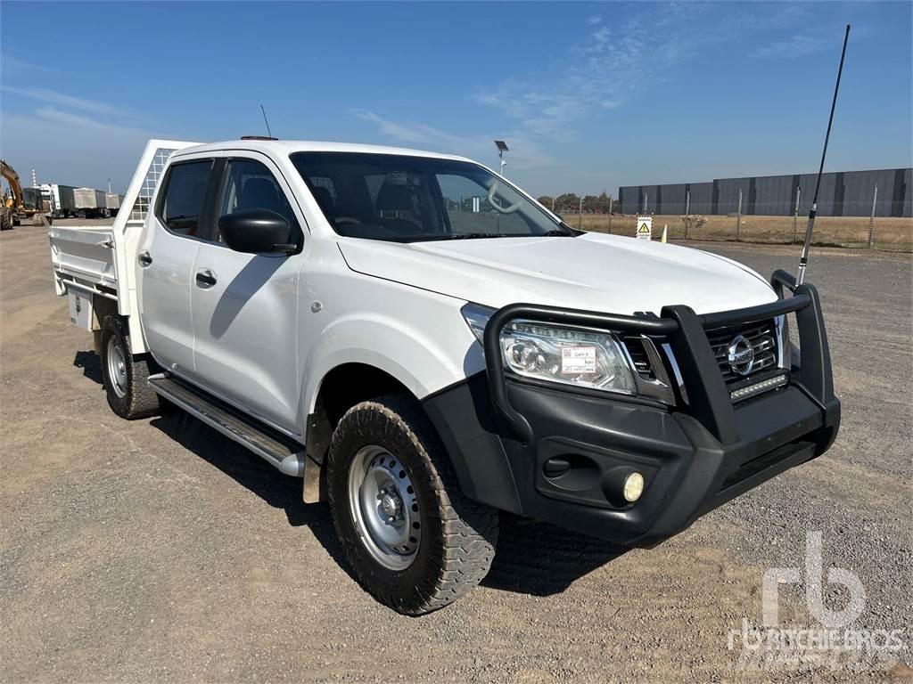 Nissan NAVARA Nakladacia/sklápacia bočnica