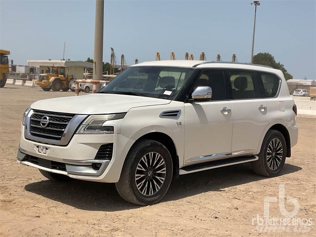 Nissan PATROL Nakladacia/sklápacia bočnica