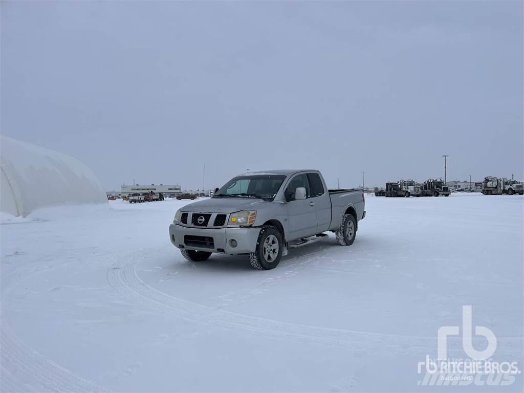 Nissan TITAN Nakladacia/sklápacia bočnica