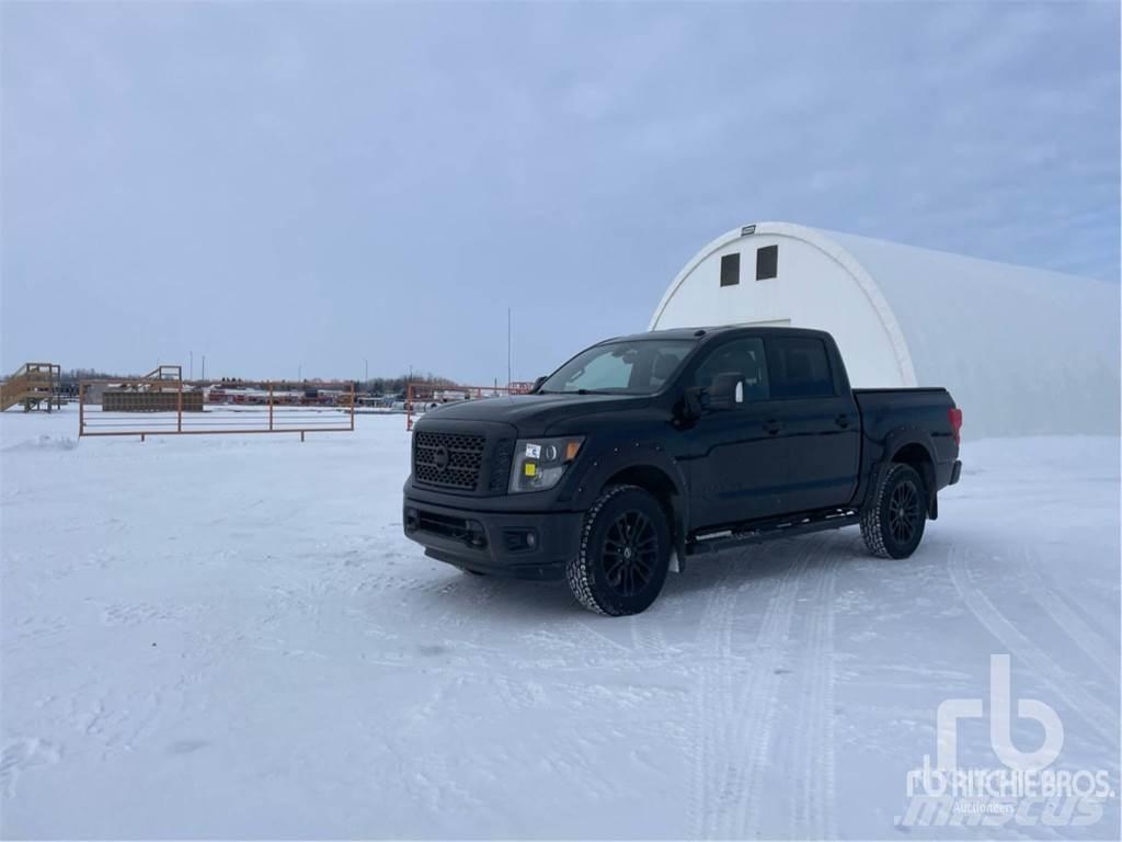 Nissan TITAN Nakladacia/sklápacia bočnica