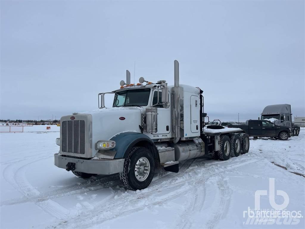 Peterbilt 367 Valník s navijakom