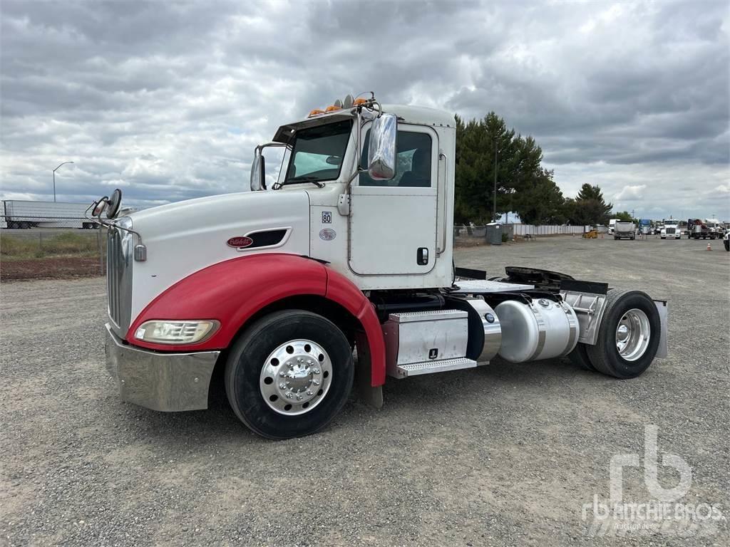 Peterbilt 384 Ťahače