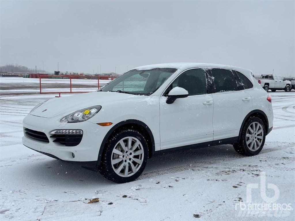 Porsche CAYENNE Nakladacia/sklápacia bočnica