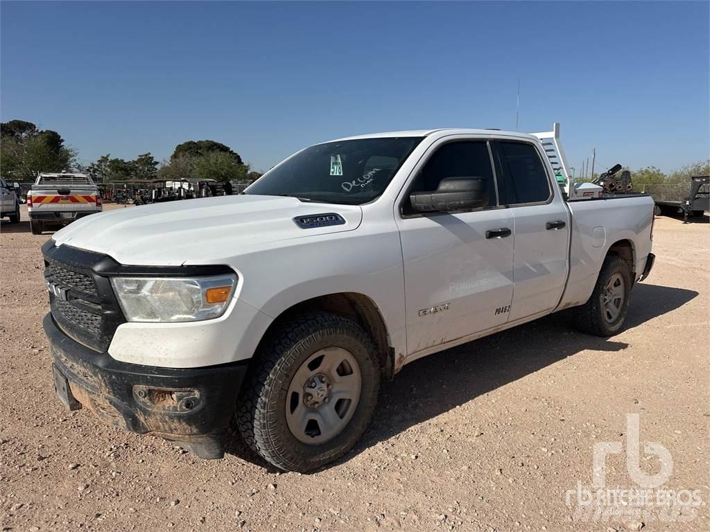 RAM 1500 Nakladacia/sklápacia bočnica