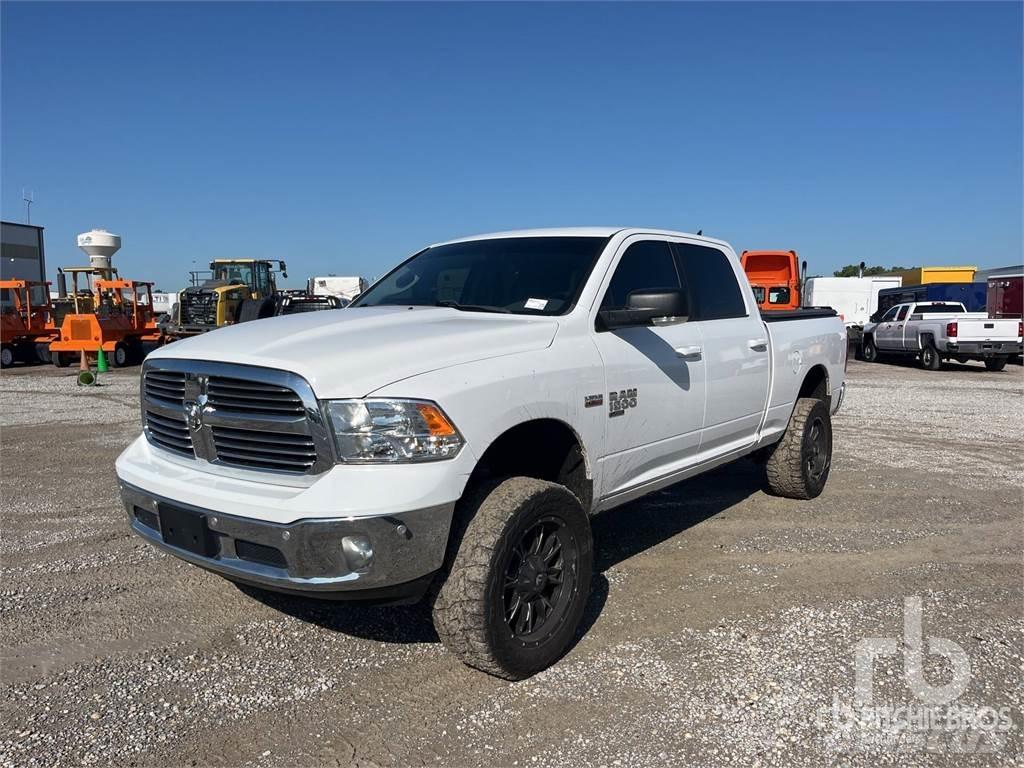RAM 1500 Nakladacia/sklápacia bočnica
